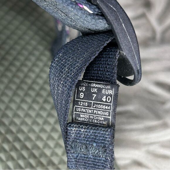 Chaco strappy outdoor adjustable slip on sandals women’s shoe size 9 - Picture 9 of 10